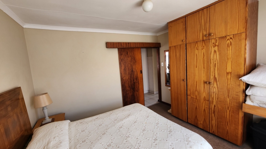 3 Bedroom Property for Sale in Hartenbos Central Western Cape